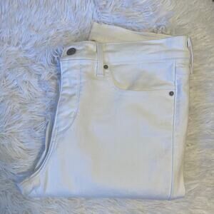 Levi’s white crop jeans high rise silver tag